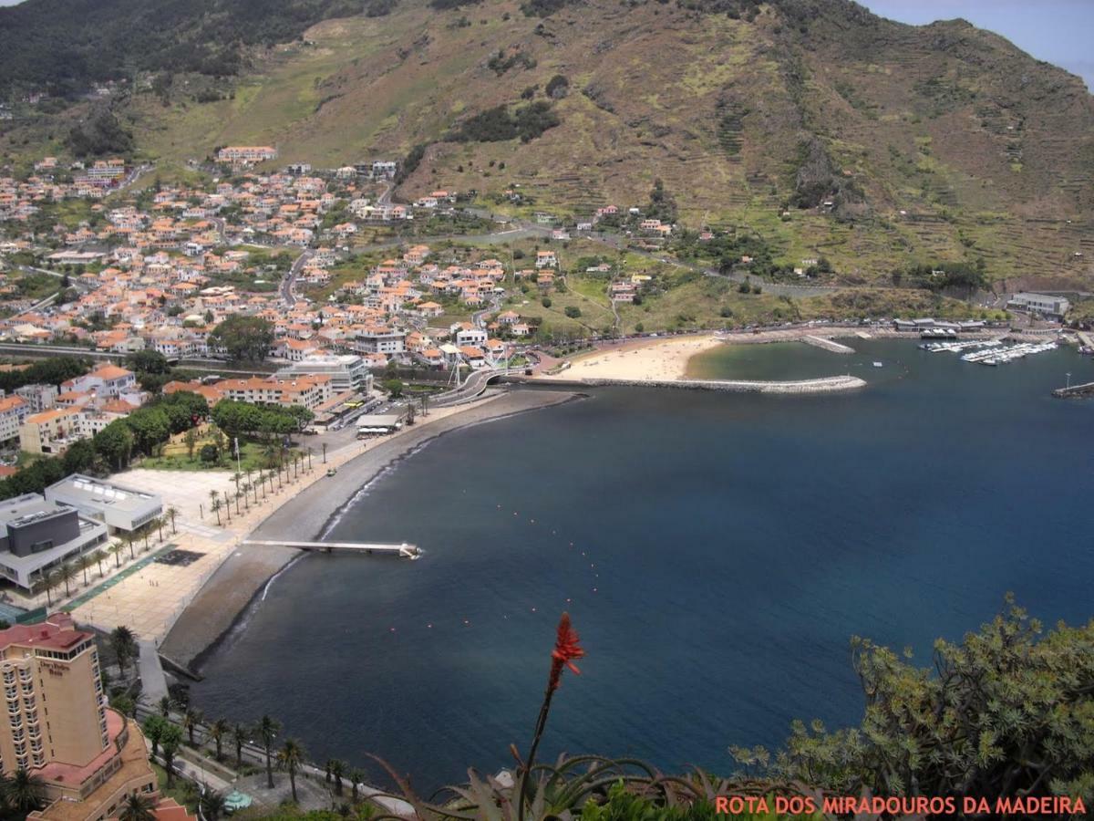 Sunny Flat In Machico City Exterior photo